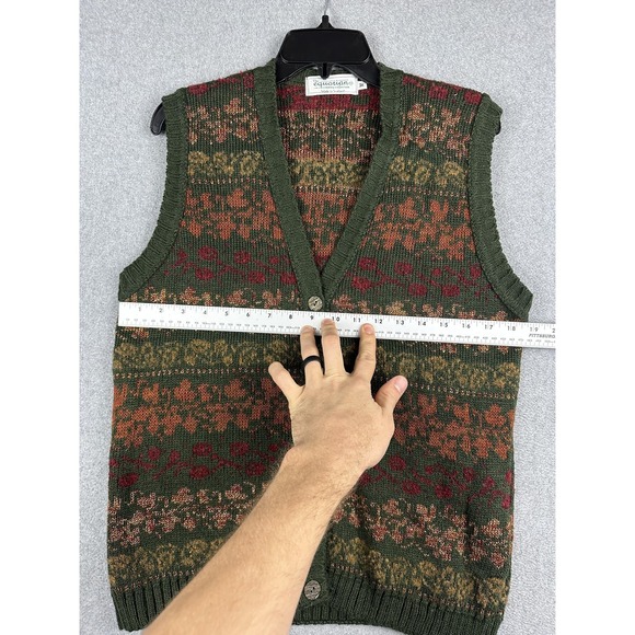 Equorian Sweater Vest Womens Medium Green Floral Wool Button Front Scotland - Picture 3 of 8